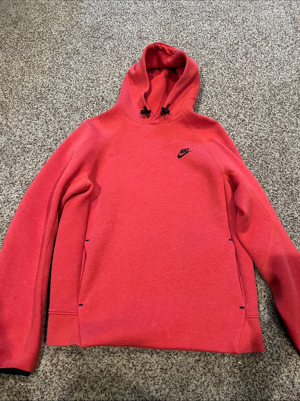 Red Nike tech hoodie black